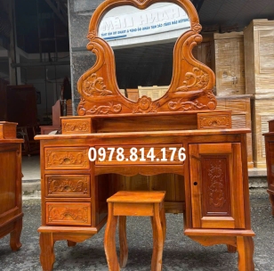 Bàn trang điểm 09